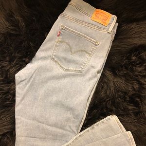 720 HIGH RISE SUPER SKINNY LEVI’S